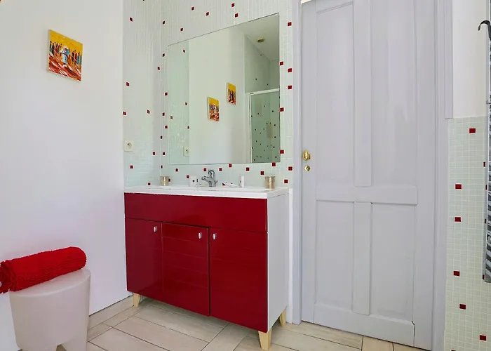 펜션 With Pool Near Pic Saint-loup Fontanes (Herault)